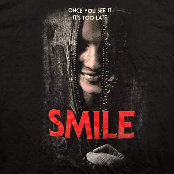 Smile Horror Movie Poster T-Shirt Size Extra Large - Picture 2 of 4